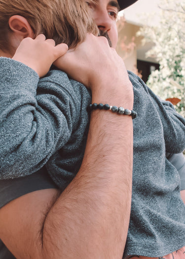 Pulsera Hombre Hematita Onix Matte - Atesorame