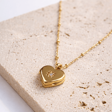 Collar Relicario Heart - Atesorame